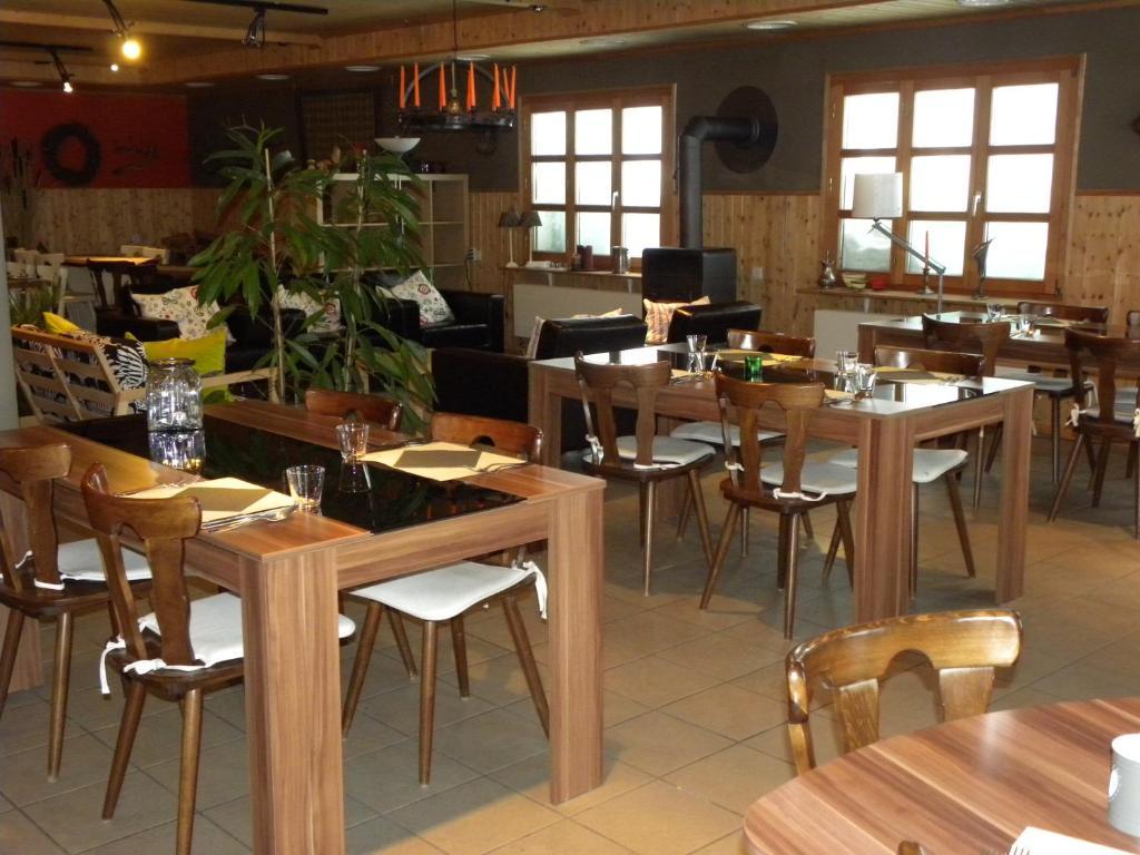 Hotel Restaurant Walliser Sonne Reckingen Dış mekan fotoğraf